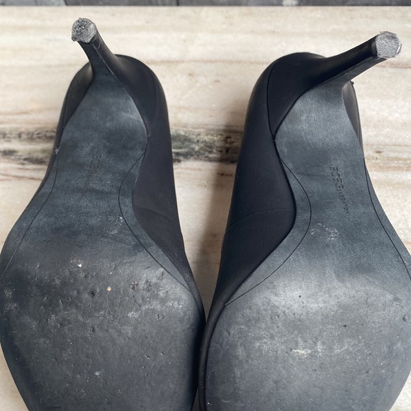 WOMENS BCBG GENERATION GENUINE BLACK LEATHER 4” PUMPS SIZE:9 - Picture 4 of 4